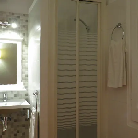 Barcelona City Rooms Penzion 2*