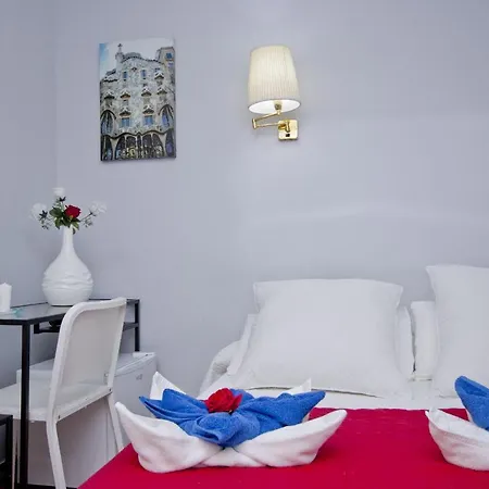 Barcelona City Rooms Guest house 2*