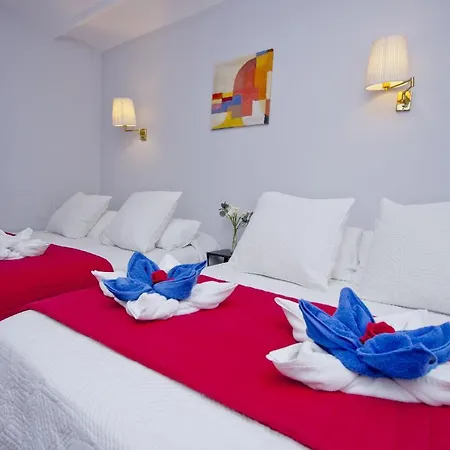 Gasthuis Barcelona City Rooms 2*
